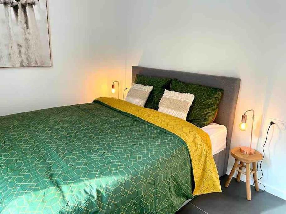 Chic, Luxe Loftstijl In Apartment Ostend
